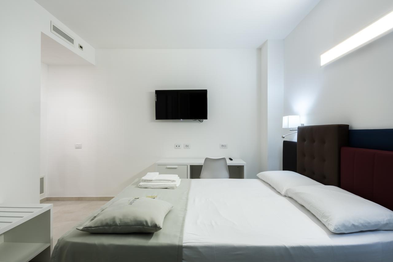 Th Collection Rooms Oristano Dış mekan fotoğraf